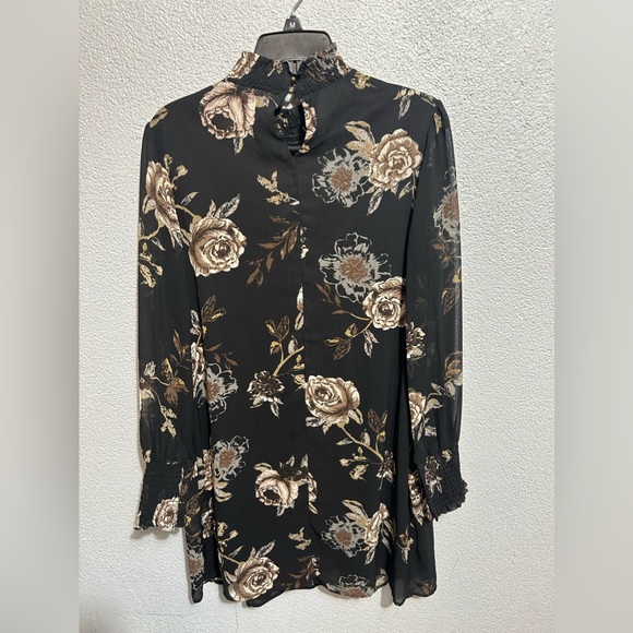 Ophelia Roe Smocked neck dress size medium - Picture 3 of 8